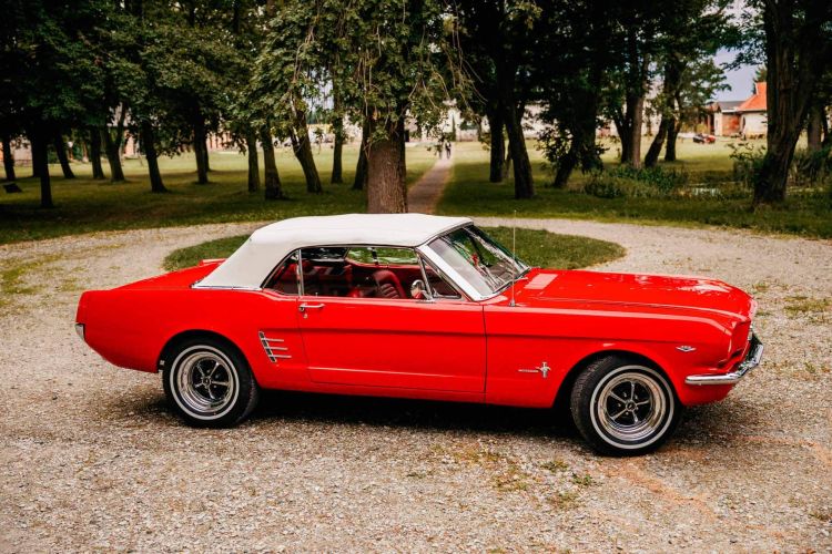 Mustang-red-klasyka-do-ślubu-17